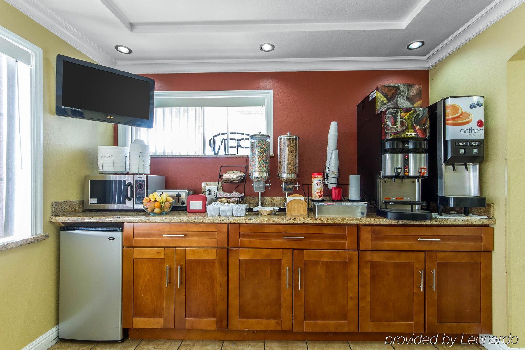 Rodeway Inn & Suites Near The Coliseum & Arena Oakland Esterno foto