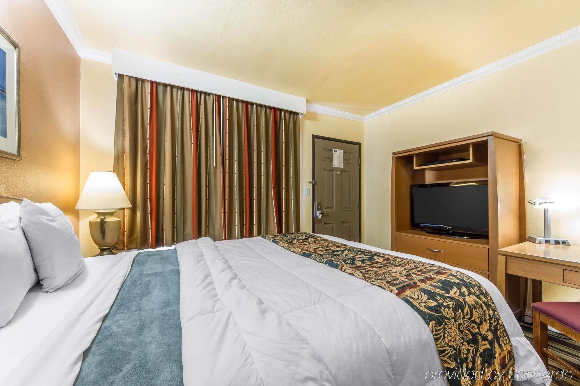 Rodeway Inn & Suites Near The Coliseum & Arena Oakland Esterno foto