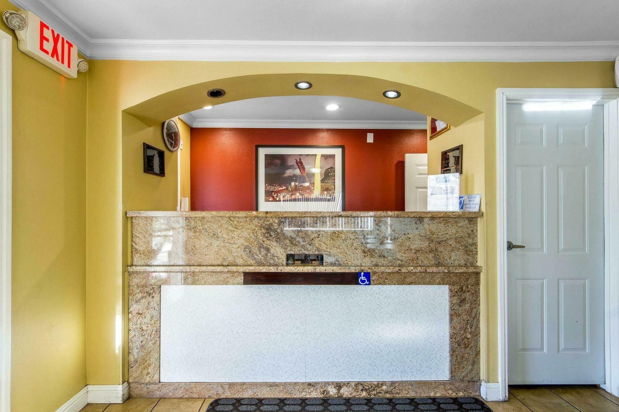 Rodeway Inn & Suites Near The Coliseum & Arena Oakland Esterno foto